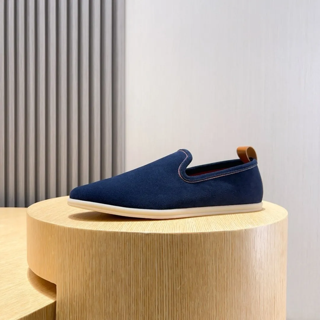 Men's shoes 400💰[loro piana] 2025 new moccasins, popular casual sneakers for street men. The shoes are made of first-layer suede leather uppers with rubber soles, a classic. The complex craftsmanship and meticulous structure make the shoes light and soft, allowing you to walk comfortably and freely. Perfect for summer wear. Yardage: 38-45.